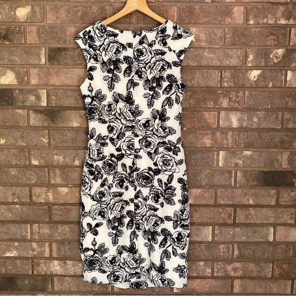 Adrianna Papell Dress - Picture 3 of 16